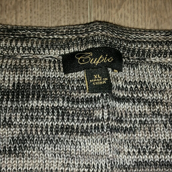 Cupio Sweater - Picture 4 of 7